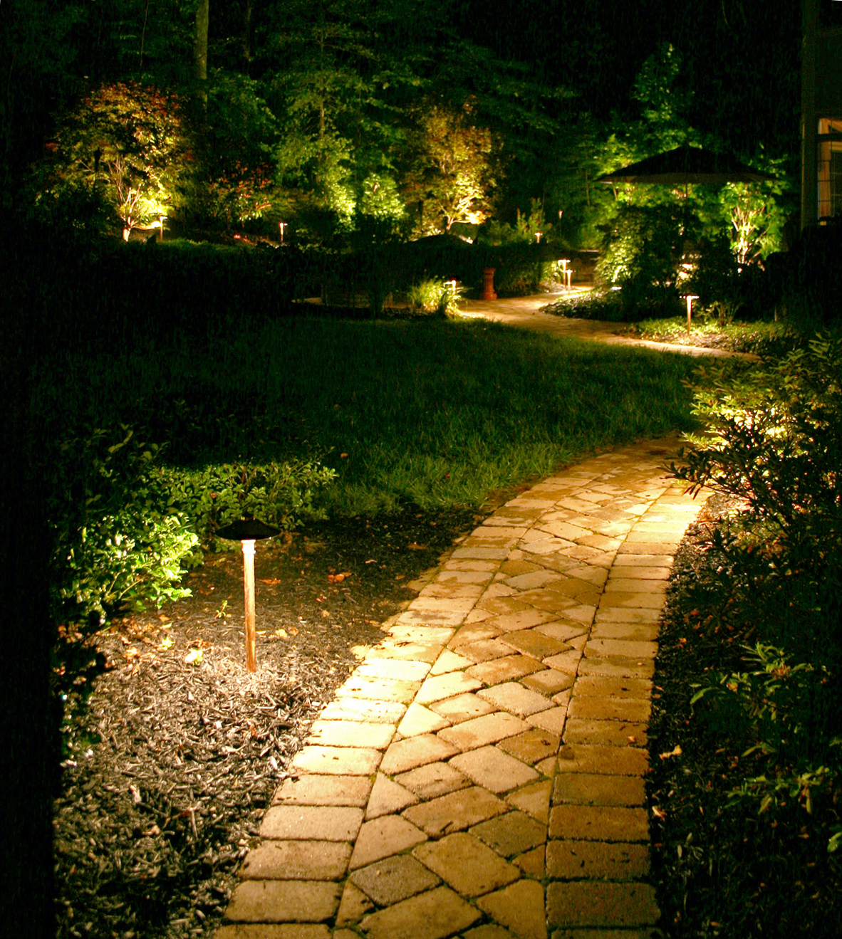Outdoor Lighting in Chattanooga | Outdoor and Landscape Lighting ...